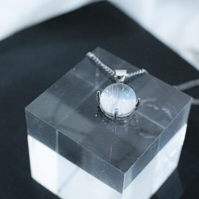 pet hair whiskers necklace  | 項鏈配寵物鬍鬚吊墜