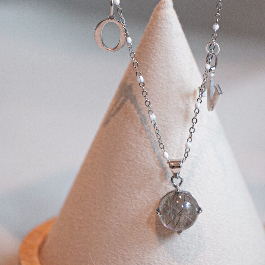 pet hair whiskers necklace | 項鏈配寵物鬍鬚吊墜 - Image 4